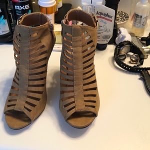 Cute Suede Sandals!